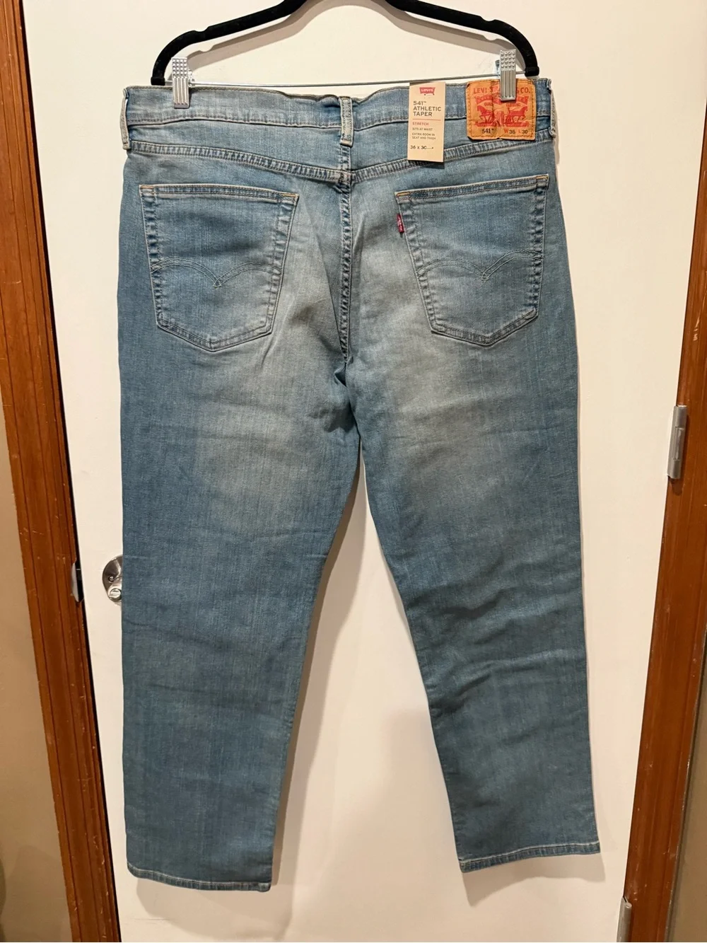 Levi's Men's 541 Athletic Taper Jeans Light Wash blue denim